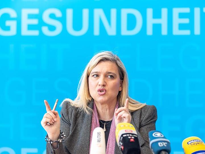 Melanie Huml (CSU), Staatsministerin für Gesundheit und Pflege in Bayern. Foto: Peter Kneffel/dpa/Archivbild