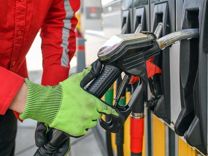 Benzin und Diesel sind 17 und 22 Prozent teurer geworden in den vergangenen zehn Jahren.