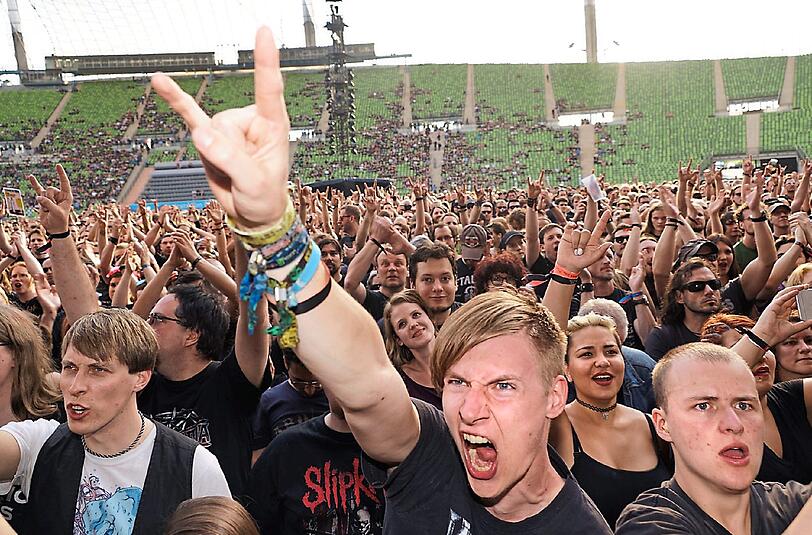 Die Bilder vom ersten Tag des Rockavaria Festivals 2016 im Münchner Olympiapark.