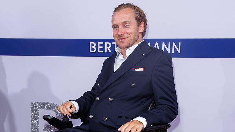 Samuel Koch ist vorerst mit Nasenpflaster unterwegs.