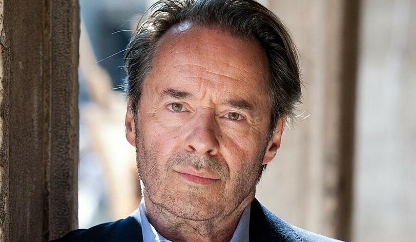 Uwe Kockischs Paraderolle als Commissario Brunetti. Seit 2003 spielt der fast 73-Jährige in der "Donna Leon"-Reihe den Ermittler. 2017 wird es zwei neue Filme geben.