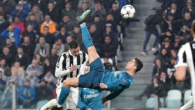 Cristiano Ronaldo gelang ein wunderschönes Fallrückzieher-Tor gegen Juventus Turin. Cristiano Ronaldo gelang ein wunderschönes Fallrückzieher-Tor gegen Juventus Turin.
