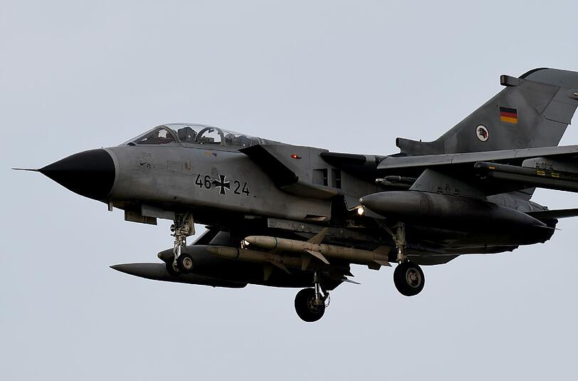 Ein Tornado bei einem Übungsflug in Jagel (Schleswig-Holstein).