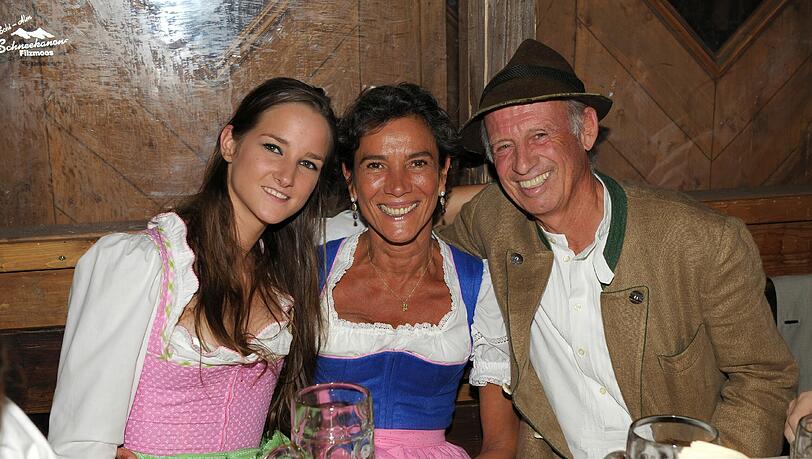 2011: Willy und Sonia Bogner mit Tochter Florinda auf der Wiesn. 2011: Willy und Sonia Bogner mit Tochter Florinda auf der Wiesn.