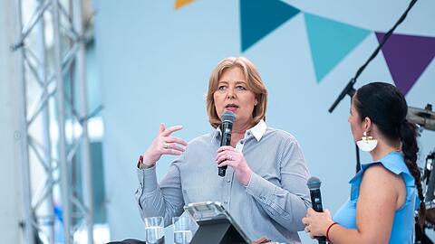 Arbeitsministerin B&auml;rbel Bas (SPD) hat am Sonntag grunds&auml;tzlich positiv auf die Vorschl&auml;ge reagiert.