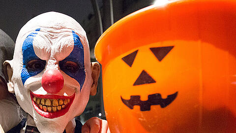 Straftäter mit Clownsmaske: Wie befürchtet, kam es in der Halloween-Nacht zu zahlreichen Vorfällen.