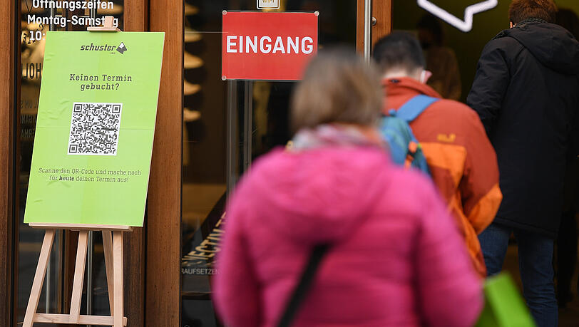Ab Montag gelten für den Einzelhandel in Bayern teils strengere Regeln.