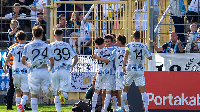 Der TSV 1860 gewinnt gegen Nürnberg II mit 2:0. Der TSV 1860 gewinnt gegen Nürnberg II mit 2:0.