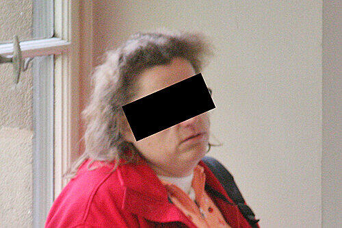 Beate L. (39) hat sich vor 20 Jahren mit dem HIV-Virus angesteckt. Trotzdem hatte sie mit Jugendlichen aus ihrem Wohnviertel ungeschützten Sex.