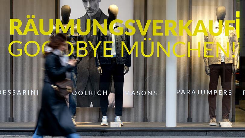 Ob R&auml;umungsverkauf oder Rabattaktionen: Viele H&auml;ndler umwerben die Kunden mit reduzierten Preisen.