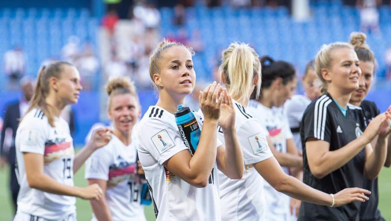 Nach dem Gruppensieg zieht das deutsche Team erneut um. Nach dem Gruppensieg zieht das deutsche Team erneut um.