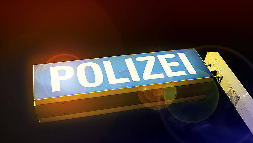 Der 55-Jährige fuhr mit 0,6 Promille im Blut mit dem Auto zur Polizeiwache. (Symbolbild) Der 55-Jährige fuhr mit 0,6 Promille im Blut mit dem Auto zur Polizeiwache. (Symbolbild)