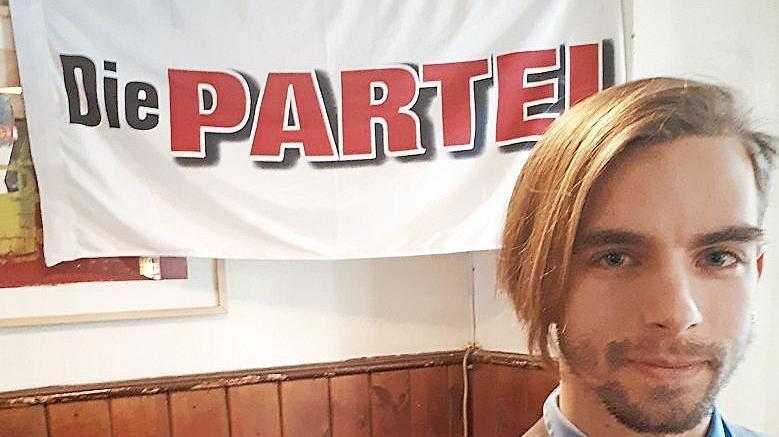 Richie Wilde, Kandidat der "Partei" für den Stimmkreis Landshut .