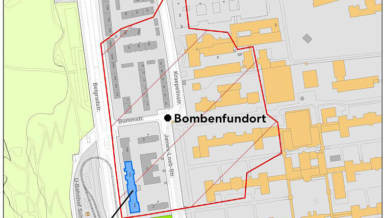 Im rot umrandeten Bereich wird evakuiert.