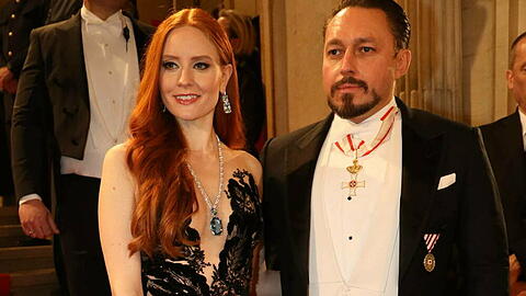 Barbara Maier und Klemens Hallmann beim Opernball in Wien.