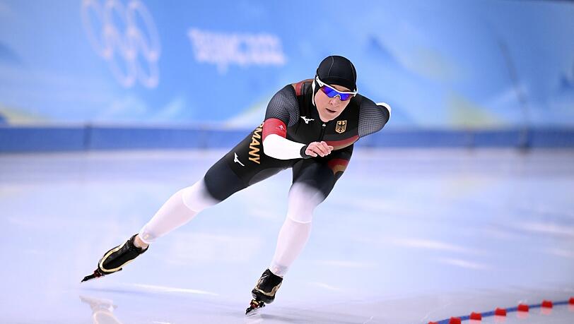 "Claudia ist einfach ein Thema für sich", sagt Eisschnelllauf-Ikone Anni Friesinger über Rekord-Olympionikin Pechstein (Foto). "Claudia ist einfach ein Thema für sich", sagt Eisschnelllauf-Ikone Anni Friesinger über Rekord-Olympionikin Pechstein (Foto).