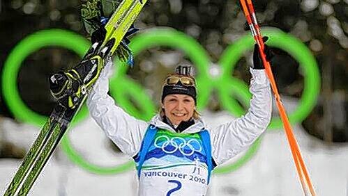 Unbändige Freude nach dem ersten Olympiasieg: Magdalena Neuner. Unbändige Freude nach dem ersten Olympiasieg: Magdalena Neuner.
