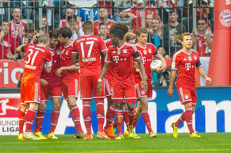 Die Bayern feiern ihr 5:2 gegen Werder Bremen. Am Dienstag kommt Real Madrid.