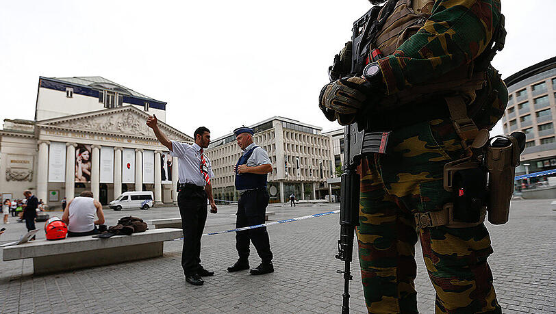 Die beiden angegriffenen Polizisten befinden sich nicht in Lebensgefhar. (Archivbild) Die beiden angegriffenen Polizisten befinden sich nicht in Lebensgefhar. (Archivbild)