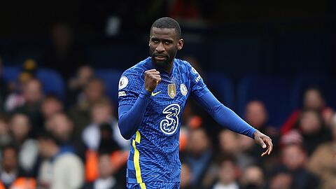 Soll zu Real Madrid wechseln: Chelseas Antonio Rüdiger feiert.