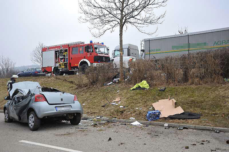 Ein alkoholisierter Fahrer hat im Raum Eching einen schweren Unfall verursacht.