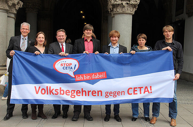 Die Initiatoren des Bündnis "Volksbegehren gegen CETA".