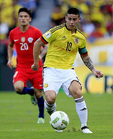 James liegt mit Kolumbien derzeit auf Rang drei der Südamerika-Qualifikation und wäre somit sicher in Russland dabei. Doch auch Peru, Argentinien, Chile und Paraguay haben noch Chancen aufr die Top 4, die ihr WM-Ticket sicher haben. Es geht gegen Paraguay und Peru.