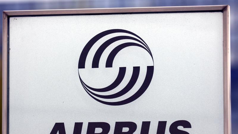 Das Logo von Airbus. Foto: Maurizio Gambarini/Archivbild