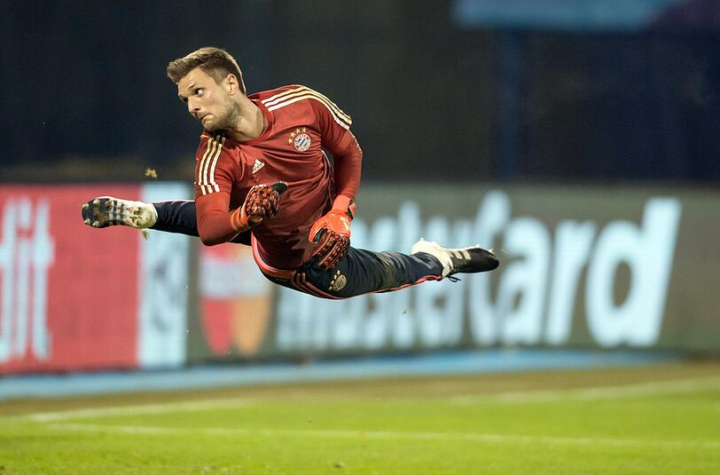 SVEN ULREICH: NOTE 2.
Gutes Champions-League-Debüt des Ex-Stuttgart-Torwarts. Gute Parade  
gegen Pivaric (7.), sehr stark gegen Soudanis Schuss und in Halbzeit  
zwei auch gegen Fernandes. Immer sicher und souverän.