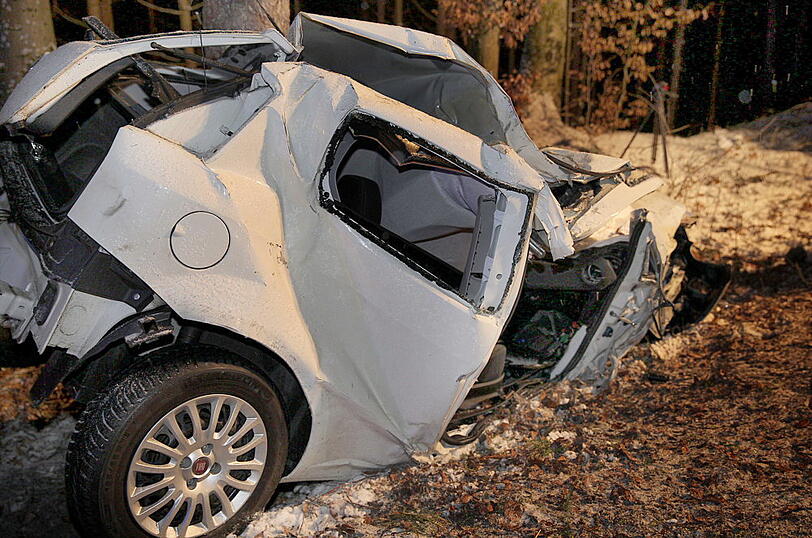 Im Landkreis Traunstein kam es am Mittwochnachmittag zu einem schrecklichen Unfall.