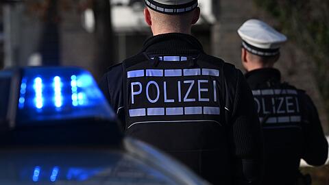 Die Kriminalpolizei hat nach einer Schussabgabe in Augsburg die Ermittlungen aufgenommen. (Symbolbild)
