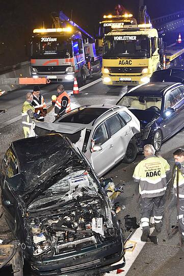 Bei einem Auffahrunfall kamen die Beteiligten verhältnismäßig glimpflich davon.