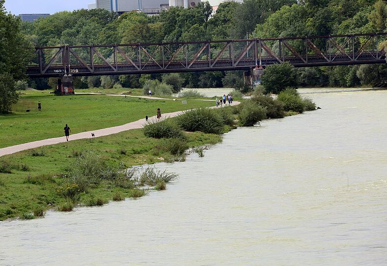 Ein Stück wilde Natur mitten in der Stadt &ndash; die Bilder von der Isar am Wochenende.