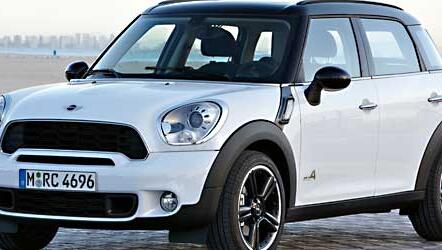 Der erste Mini mit vier Türen: So wird der Countryman im Sommer anrollen. Der erste Mini mit vier Türen: So wird der Countryman im Sommer anrollen.