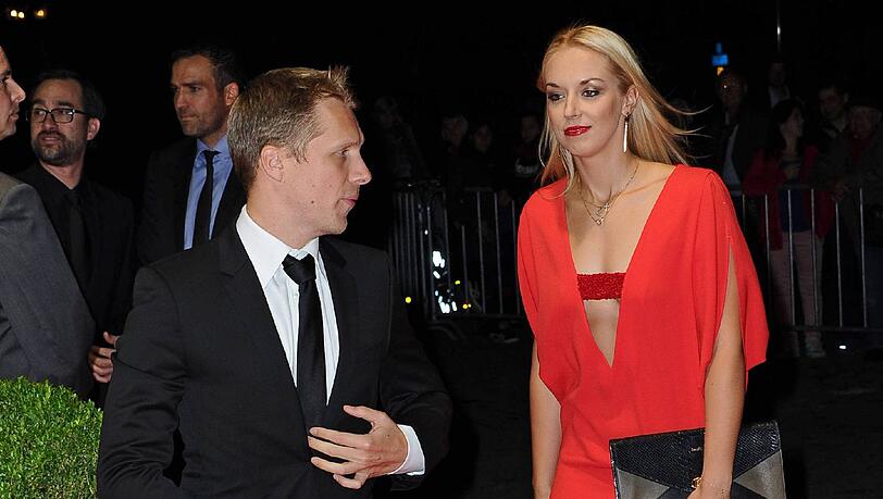 Nach zweieinhalb Jahren Beziehung fliegen jetzt zwischen Sabine Lisicki und Oliver Pocher die Fetzen. Nach zweieinhalb Jahren Beziehung fliegen jetzt zwischen Sabine Lisicki und Oliver Pocher die Fetzen.