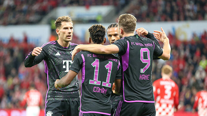 Der FC Bayern jubelt gegen Mainz 05.