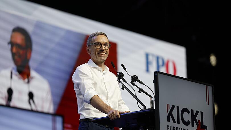 Siegesgewiss: FPÖ-Parteichef Herbert Kickl hält eine Rede beim Wahlkampfauftakt der FPÖ in Graz.