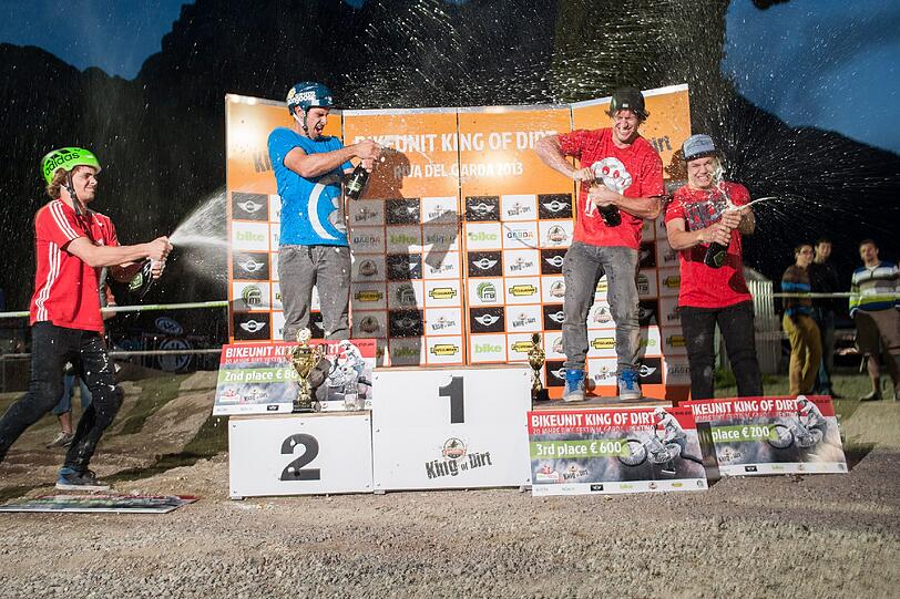 Höher, schneller, weiter - das sind die Bilder vom King of Dirt beim Riva Bike Festival 2013.
