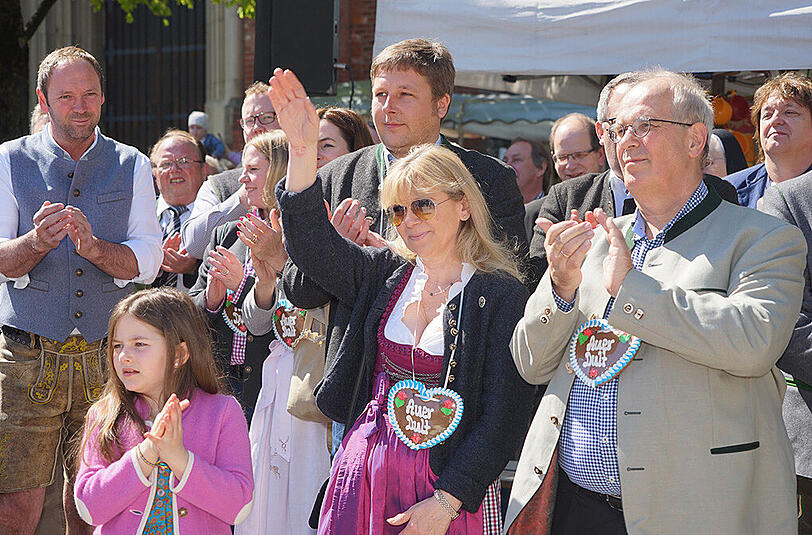 Weitere Bilder vom ersten Tag der Maidult am Mariahilfplatz.