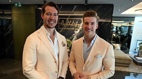 Die Verbraucherzentrale klagt gegen das Unternehmen Aesthetify von "Dr. Rick und Dr. Nick".