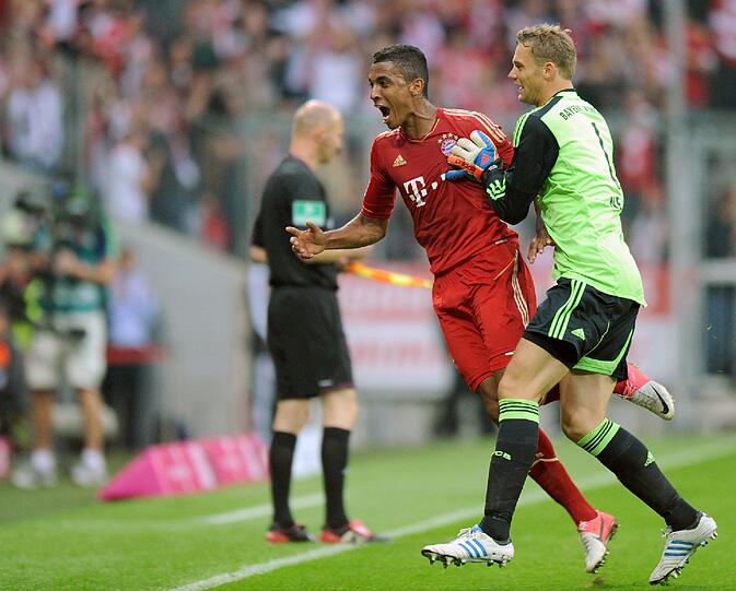 Mit 6:1 gegen Stuttgart verteidigt der FC Bayern die Tabellenführung verteidigt - und legt den besten Saisonstart seit fünf Jahren hin. Die Bilder vom Spiel