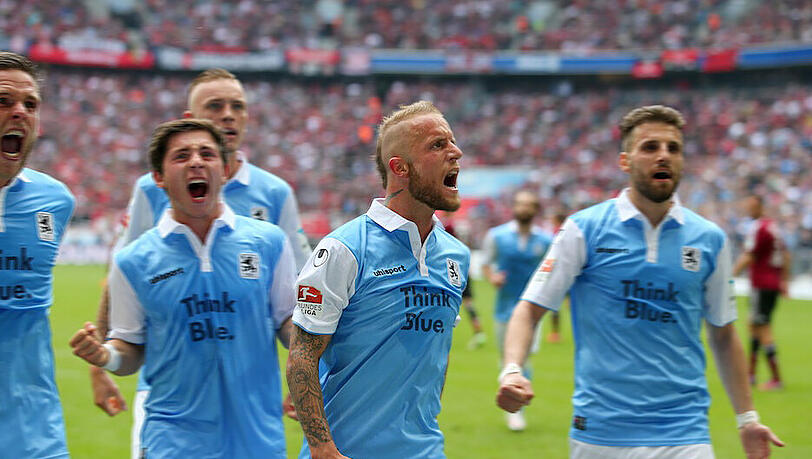 Assist zum 1:1, Siegtreffer zum 2:1 und ein echter Anführer auf dem Platz: Daniel Adlung (Mitte) bewies beim Spiel gegen den 1. FC Nürnberg Leader-Qualitäten.