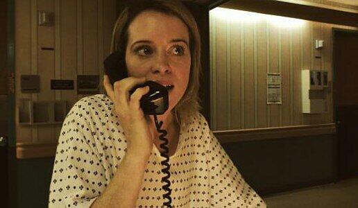 Einen einzigen Anruf darf Sawyer (Claire Foy) aus ihrem unfreiwilligen Aufenthalt in der psychiatrischen Anstalt machen, doch auch die Polizei glaubt ihr nicht.