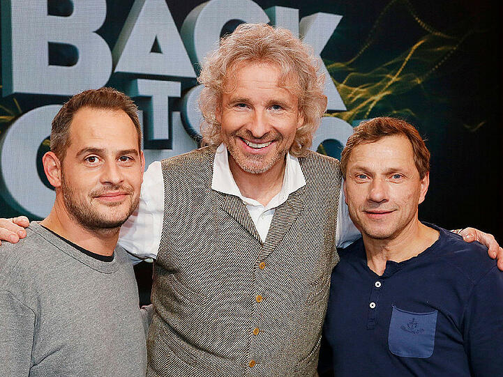 "Back to School - Gottschalks großes Klassentreffen": Thomas Gottschalk (M.) mit Moritz Bleibtreu (l.) und Richy Müller erinnern sich an die Schulzeit
