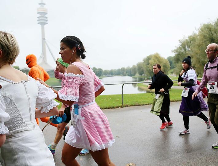 Die Bilder vom Trachtenlauf.