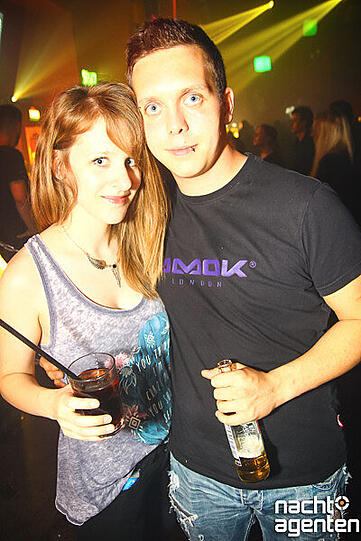 Die besten Partybilder vom Samstag. Hier aus der Nachtgalerie.