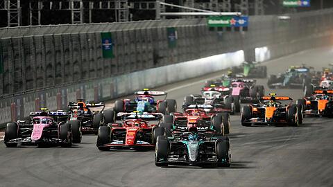 Verstappen geht beim Start von Platz fünf kein Risiko ein.