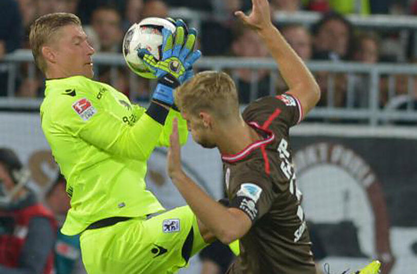 Jan Zimmermann: Note 3. Kaum Leistungsnachweise. Und beim 0:1 chancenlos.