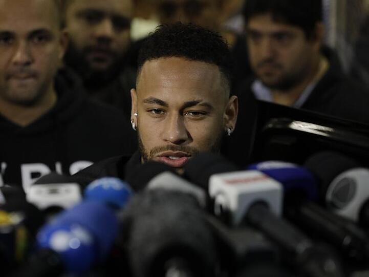 Bei Paris Saint-Germain hat Neymar noch einen Vertrag bis 2022.