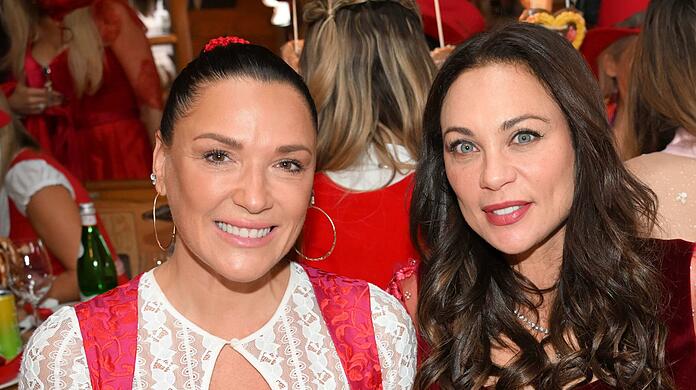 Simone Ballack und Lilly Becker bei der "Ladies Red-Wiesn"
